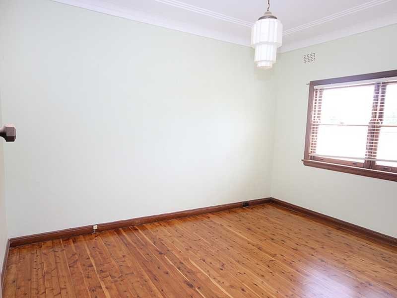 37 Bobodah Street, Kingsgrove NSW 2208