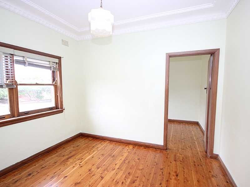 37 Bobodah Street, Kingsgrove NSW 2208