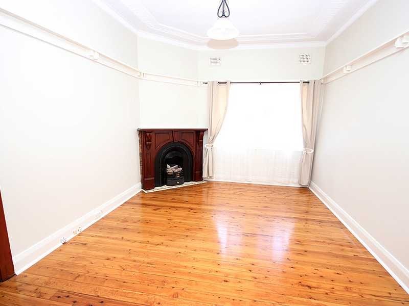 16 Ada Street, Bexley NSW 2207