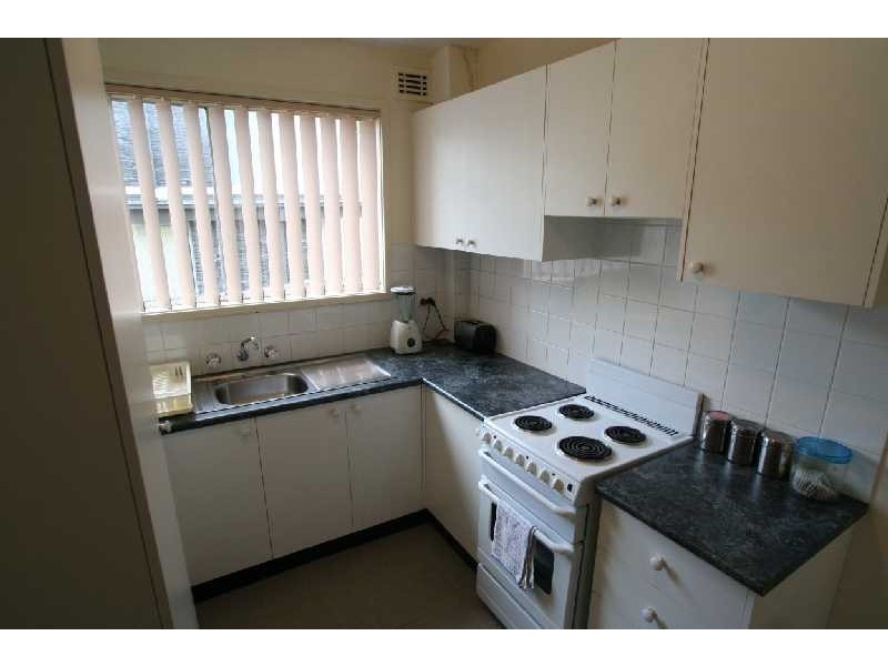 1/5 St Albans Road, Kingsgrove NSW 2208