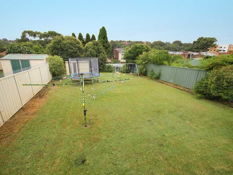 12 Demaine Avenue, Bexley North NSW 2207