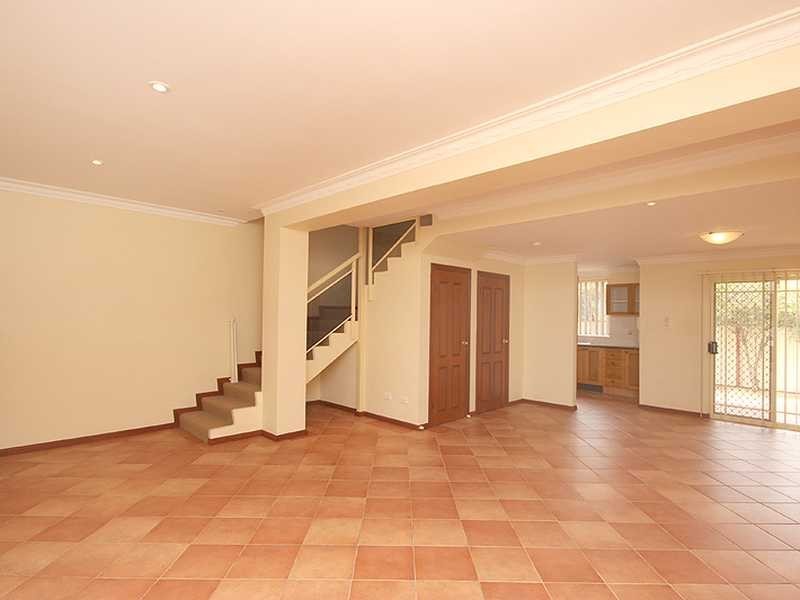 6a Waterview Street, Carlton NSW 2218