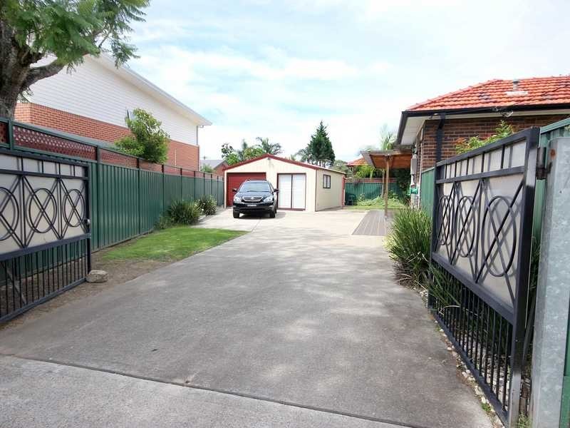 3 Biara Avenue, Clemton Park NSW 2206