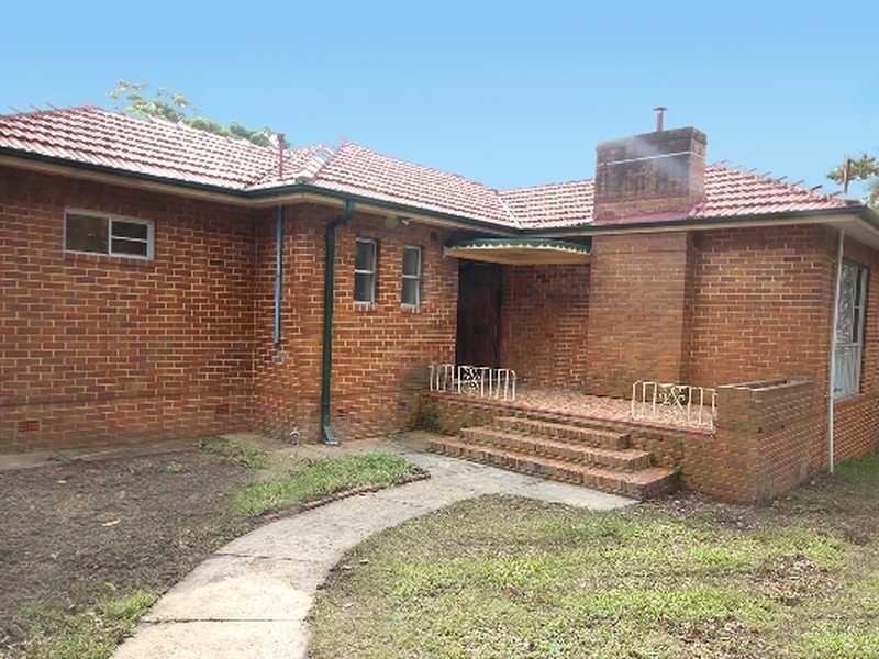2 Glenwall Street, Kingsgrove NSW 2208