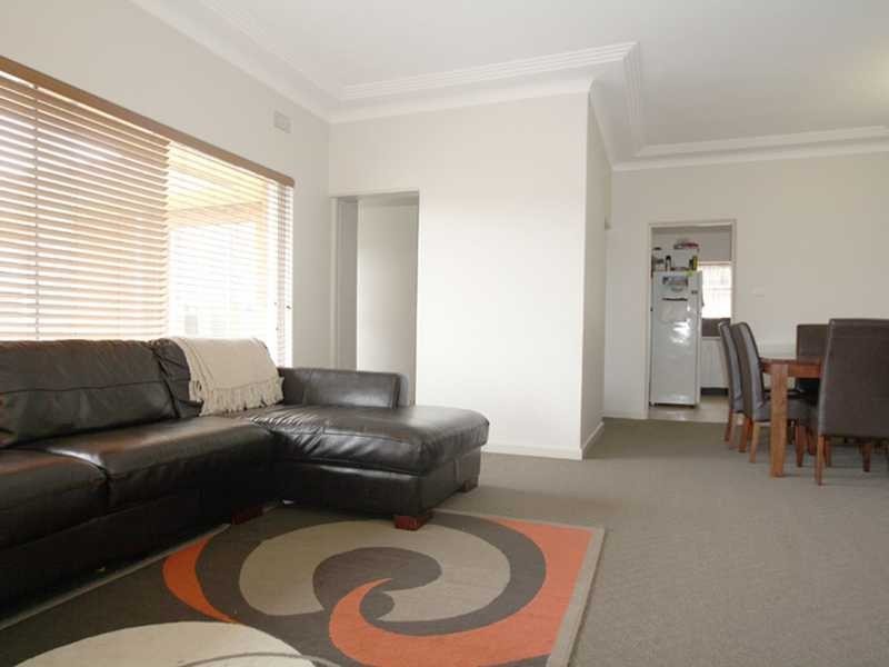 12 Devon Road, Bardwell Park NSW 2207