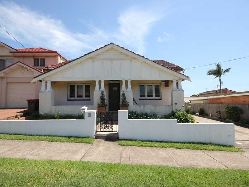 11 John Street, Bexley NSW 2207