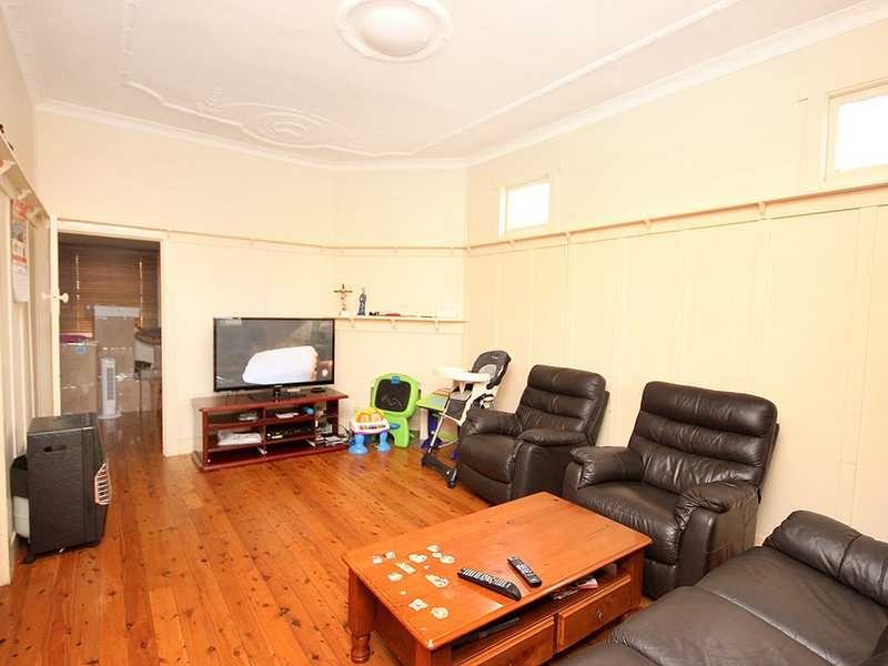 49 Chapel Street, Roselands NSW 2196