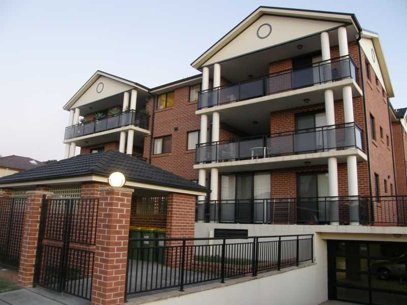 12/14 White Avenue, Bankstown NSW 2200