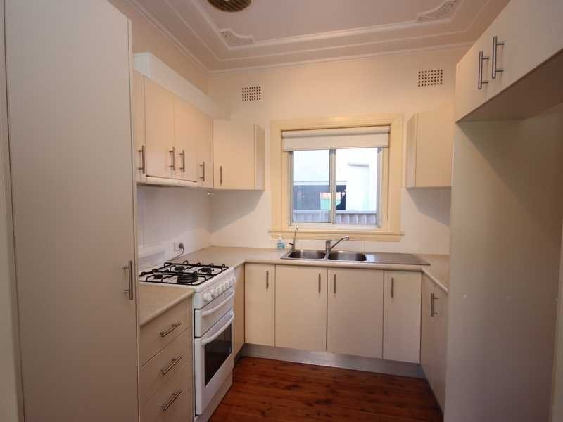 17 Hobbs Street, Kingsgrove NSW 2208