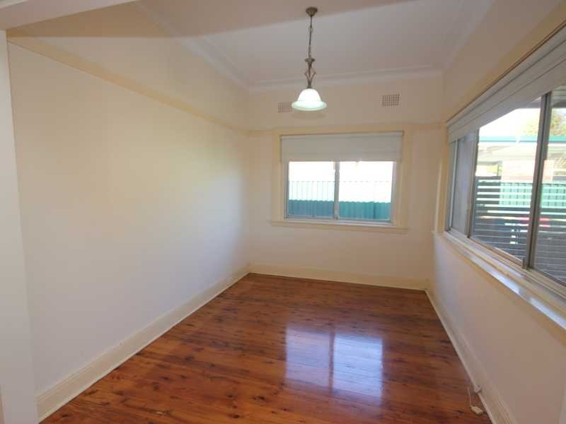 17 Hobbs Street, Kingsgrove NSW 2208