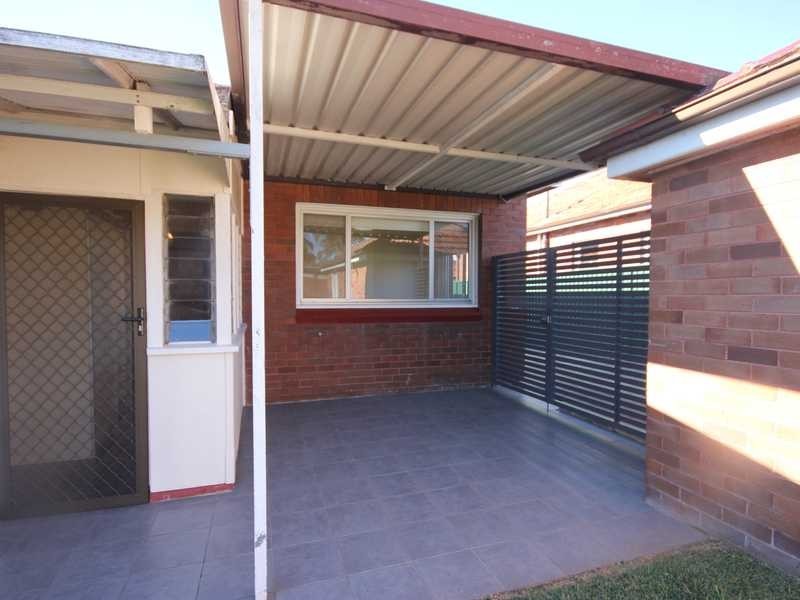 17 Hobbs Street, Kingsgrove NSW 2208