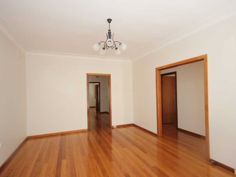 30 Roseview Avenue, Roselands NSW 2196