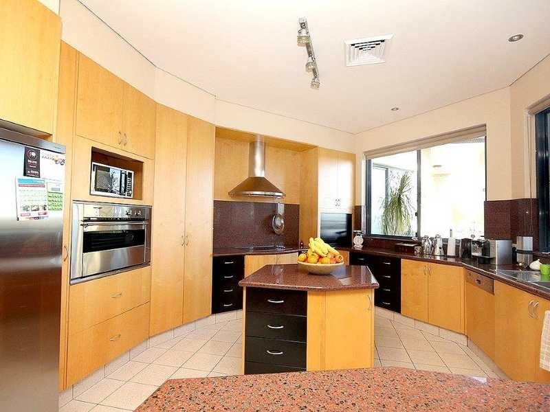 9 Lomandra Place, Alfords Point NSW 2234