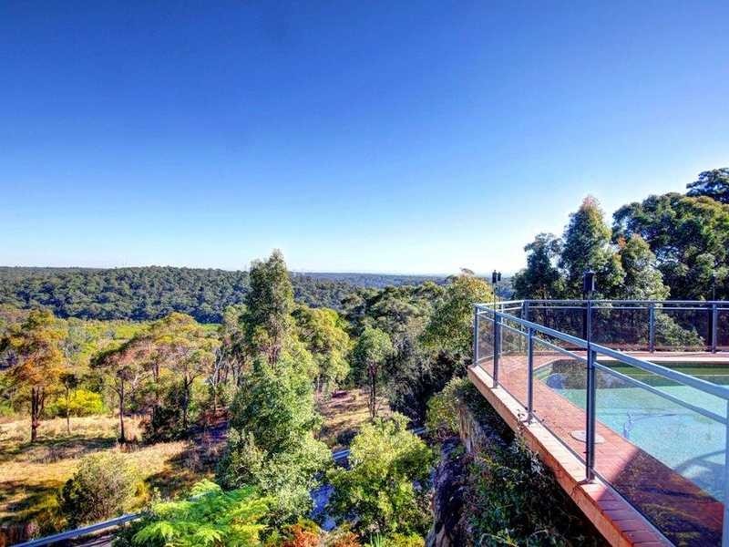 9 Lomandra Place, Alfords Point NSW 2234