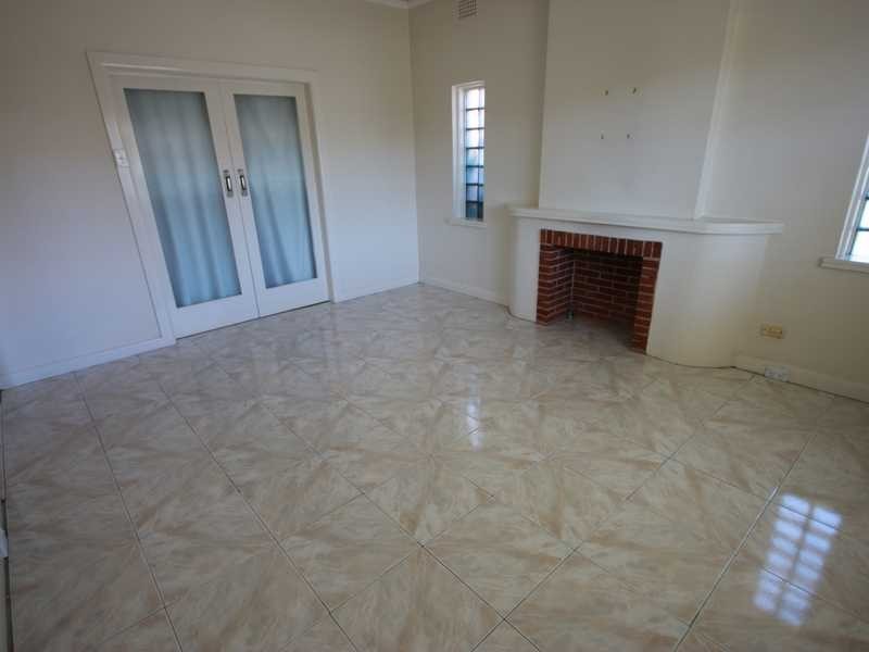 8 Hospital Road, Concord West NSW 2138