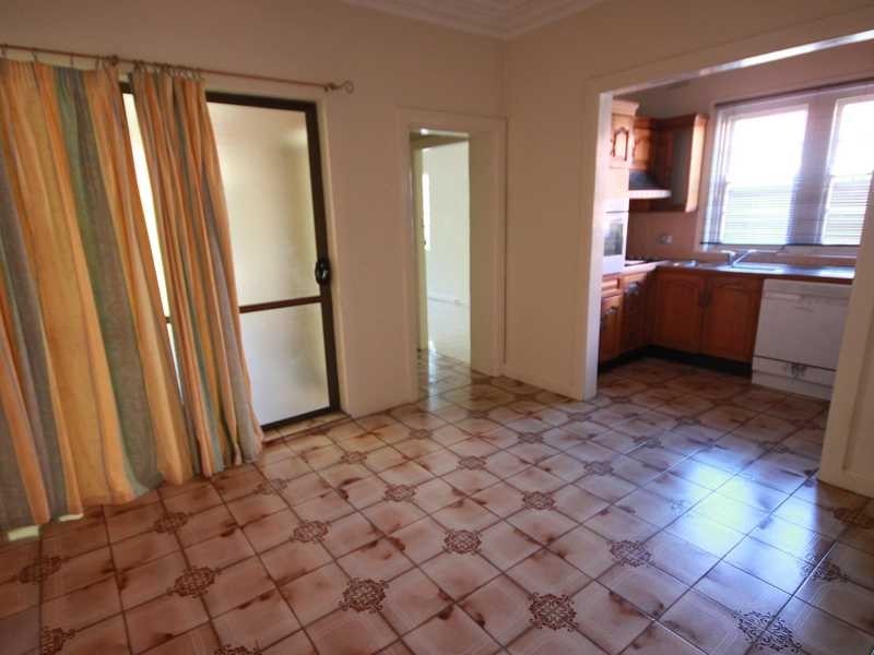 8 Hospital Road, Concord West NSW 2138
