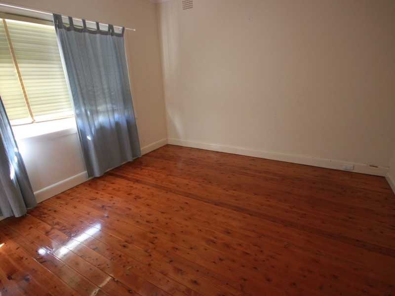 8 Hospital Road, Concord West NSW 2138