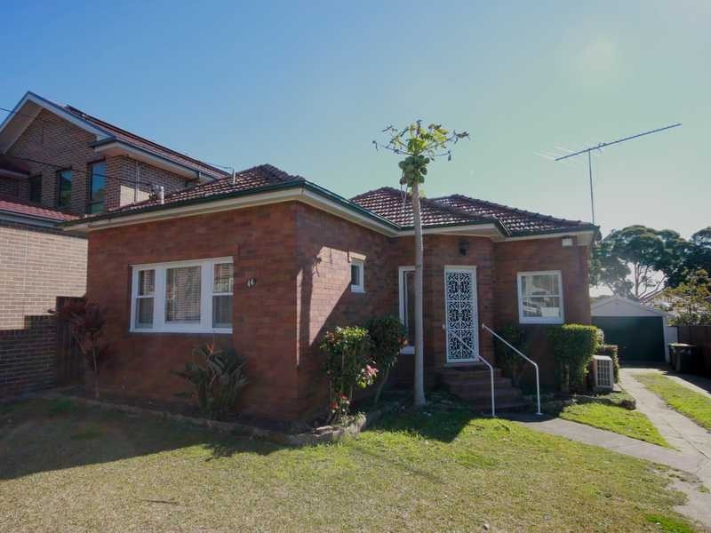 44 Glenwall Street, Kingsgrove NSW 2208