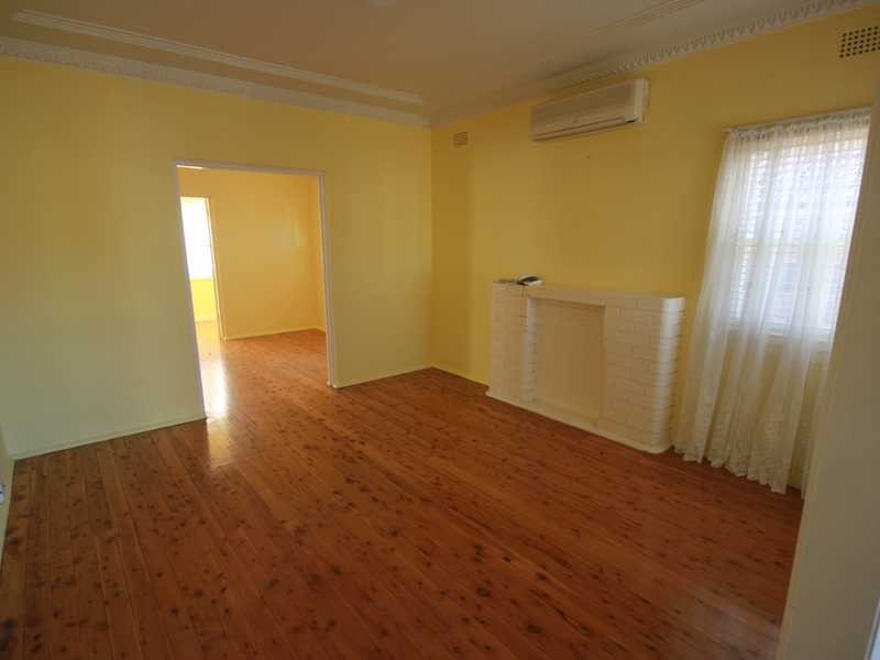 44 Glenwall Street, Kingsgrove NSW 2208