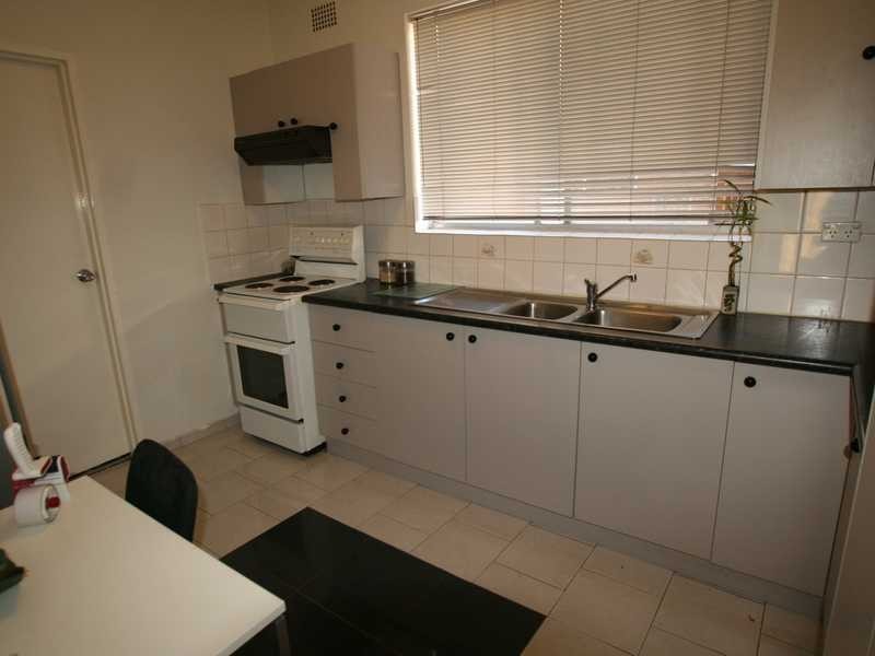 12/11 St Albans Road, Kingsgrove NSW 2208