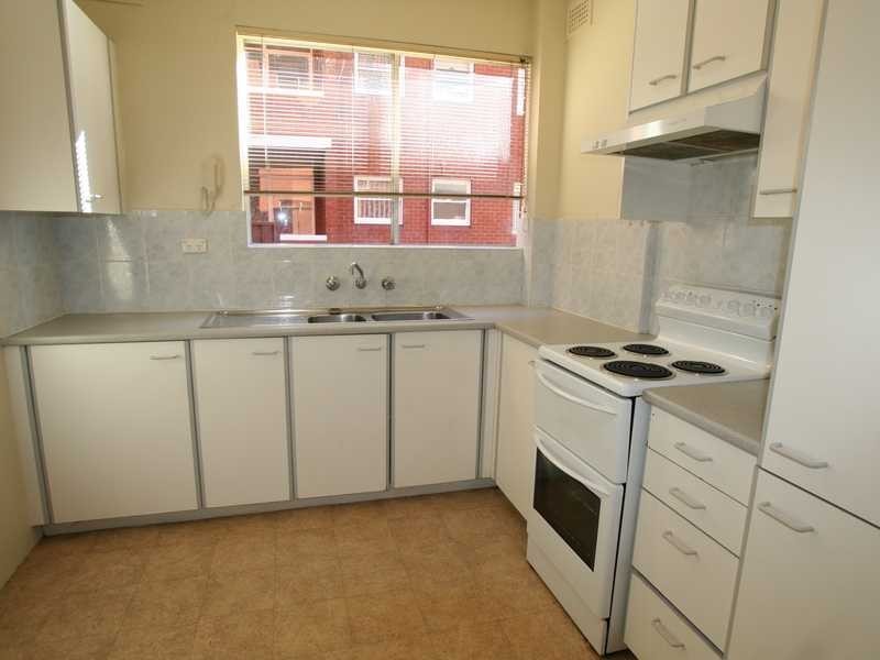 3/11 St Albans Road, Kingsgrove NSW 2208