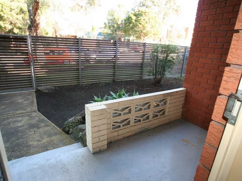 3/11 St Albans Road, Kingsgrove NSW 2208