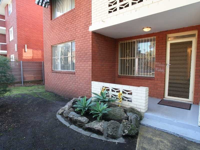 3/11 St Albans Road, Kingsgrove NSW 2208