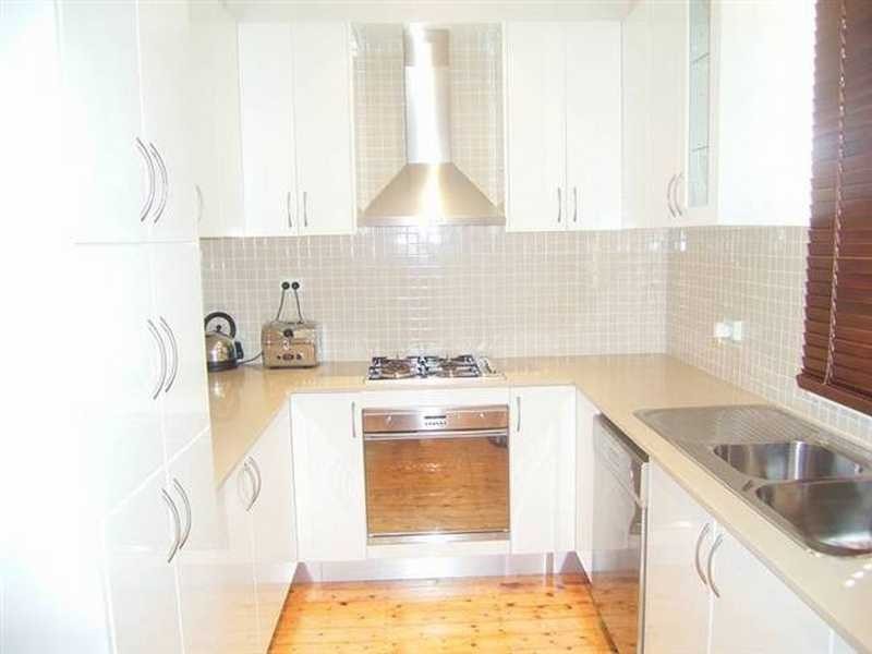 18 Cronulla Street, Carlton NSW 2218