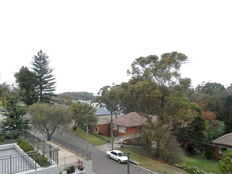 16 Marie Dodd Crescent, Blakehurst NSW 2221