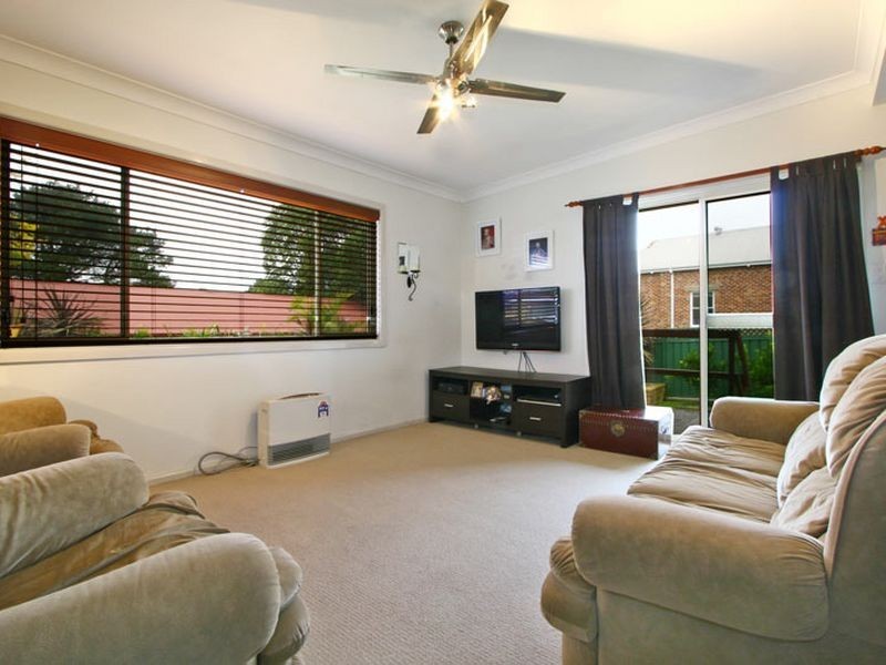 3 Robertson Street, Helensburgh NSW 2508