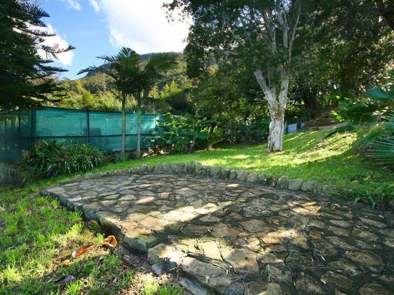 323-325 Lawrence Hargrave Drive, Clifton NSW 2515