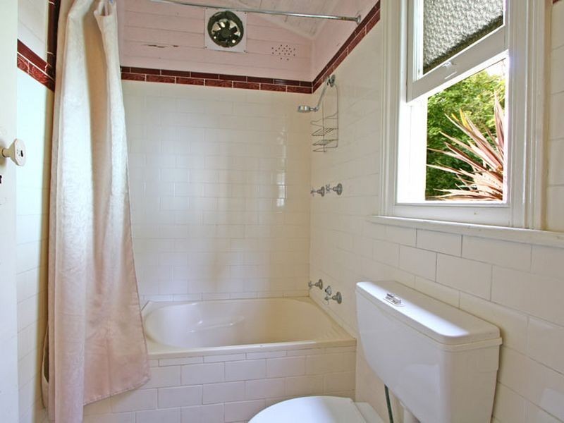 2A Tunnel Road, Helensburgh NSW 2508