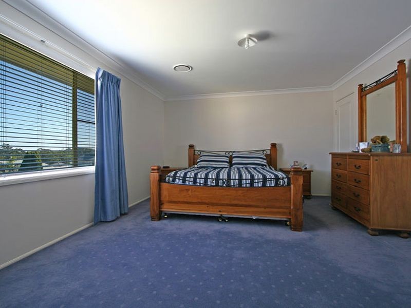 84 Walker Street, Helensburgh NSW 2508