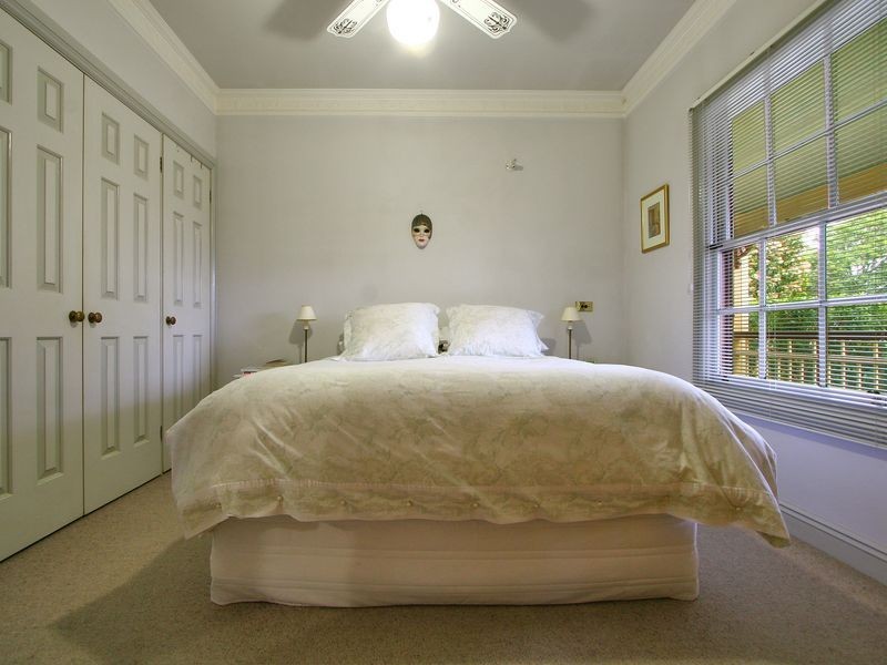 99 Walker Street, Helensburgh NSW 2508