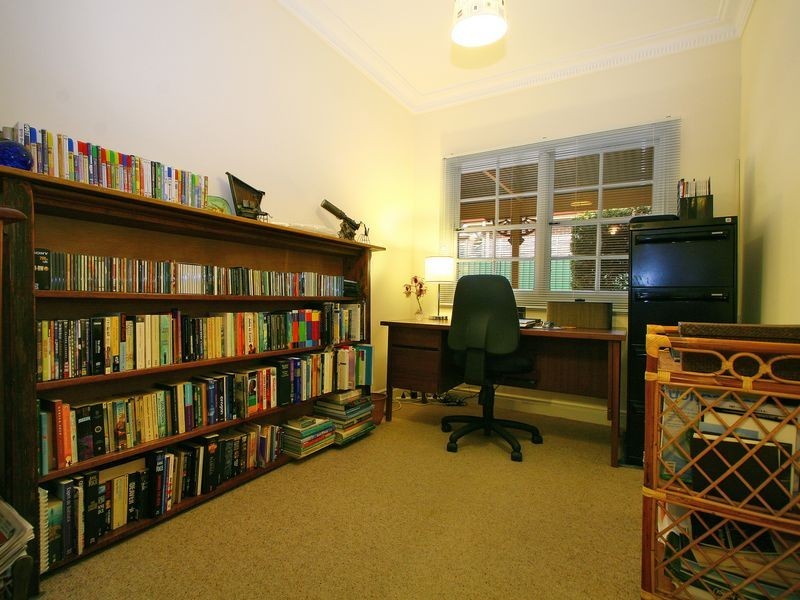 99 Walker Street, Helensburgh NSW 2508