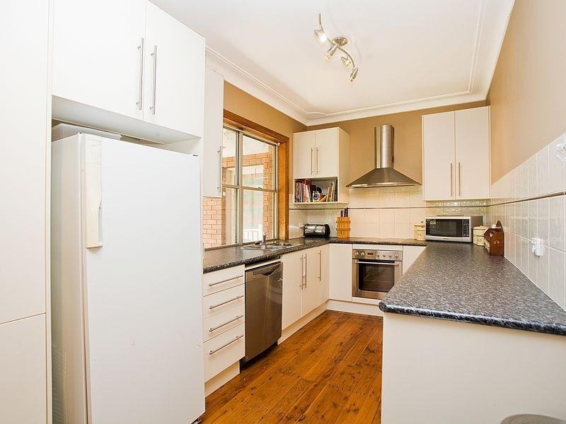 120 The Crescent, Helensburgh NSW 2508