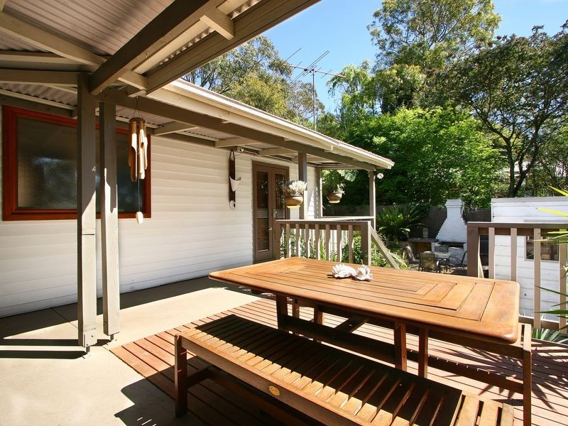 2/18a Hay Street, Helensburgh NSW 2508