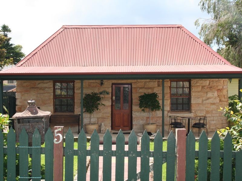 5 Hay Street, Helensburgh NSW 2508