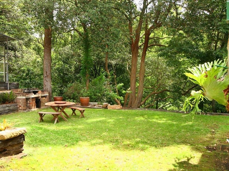 13 Georges Road, Otford NSW 2508