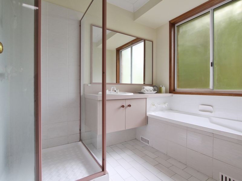 114 The Crescent, Helensburgh NSW 2508