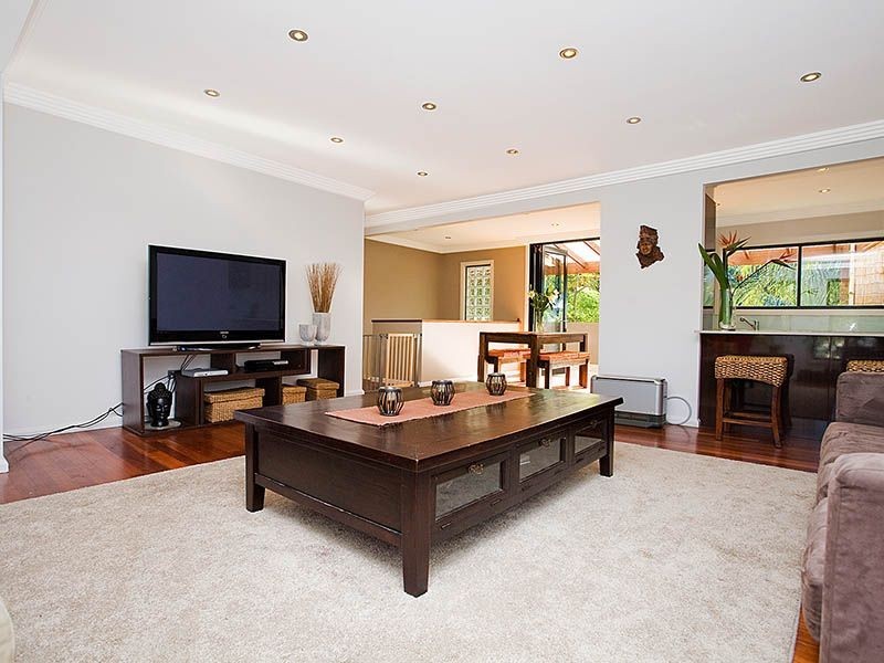 225 Parraweena Road, Miranda NSW 2228