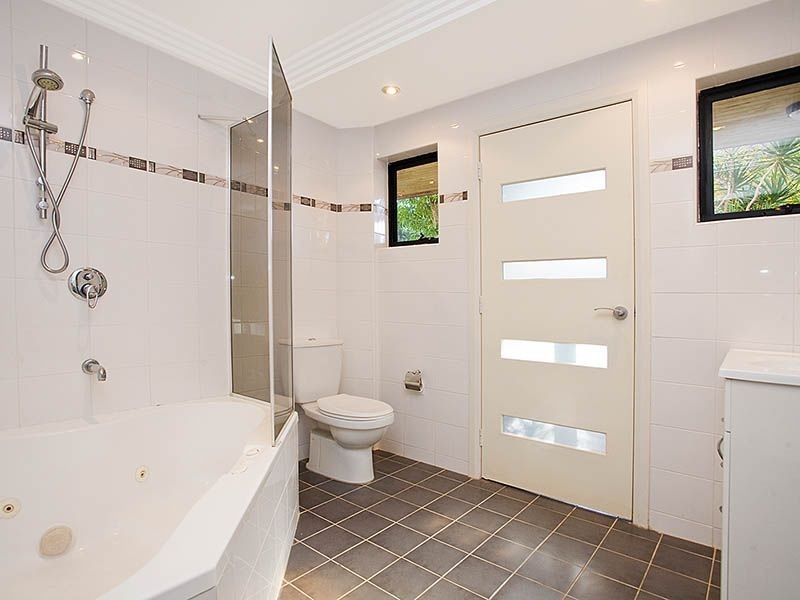 225 Parraweena Road, Miranda NSW 2228