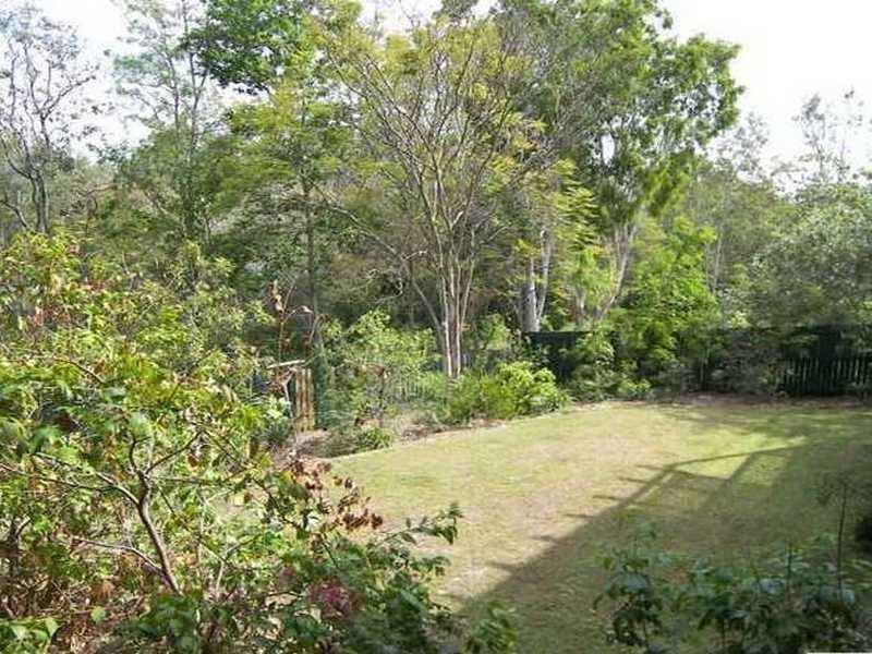 42 Marland Street, Kenmore QLD 4069