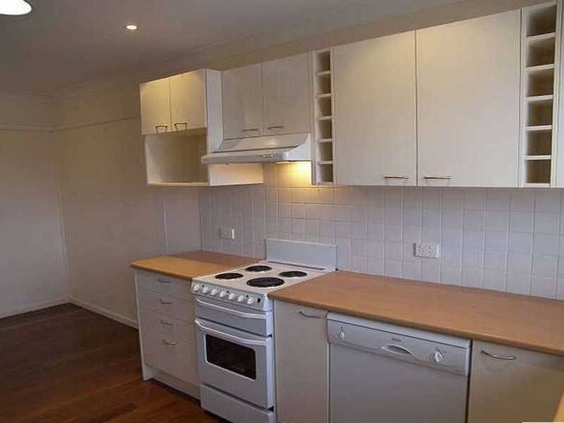 42 Marland Street, Kenmore QLD 4069