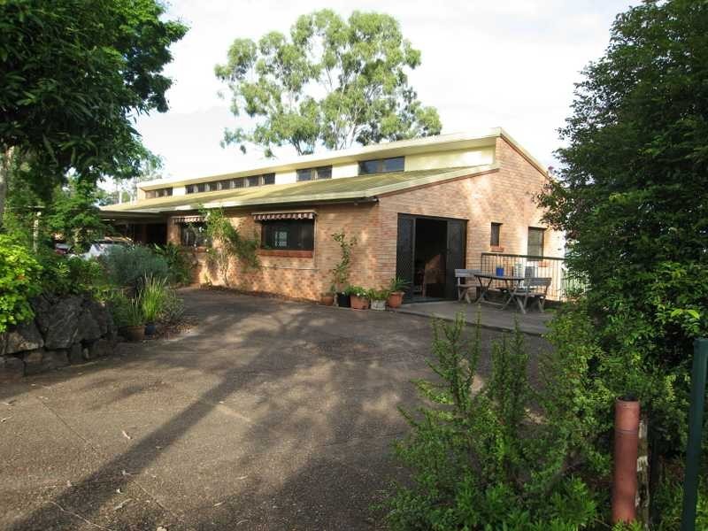 1187 Mt Crosby Road, Karana Downs QLD 4306