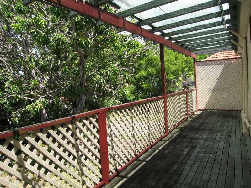 37 Moordale Street, Chapel Hill QLD 4069