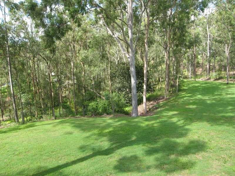 Pinjarra Hills QLD 4069