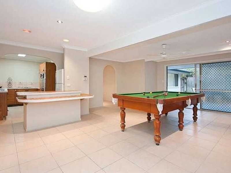 74 Brookfield Road, Kenmore QLD 4069