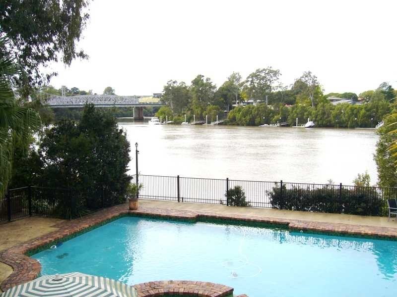 Unit 5/179 Witton Road, Indooroopilly QLD 4068