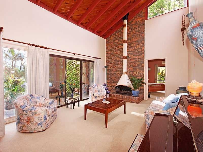 4 Sonda Place, Kenmore QLD 4069